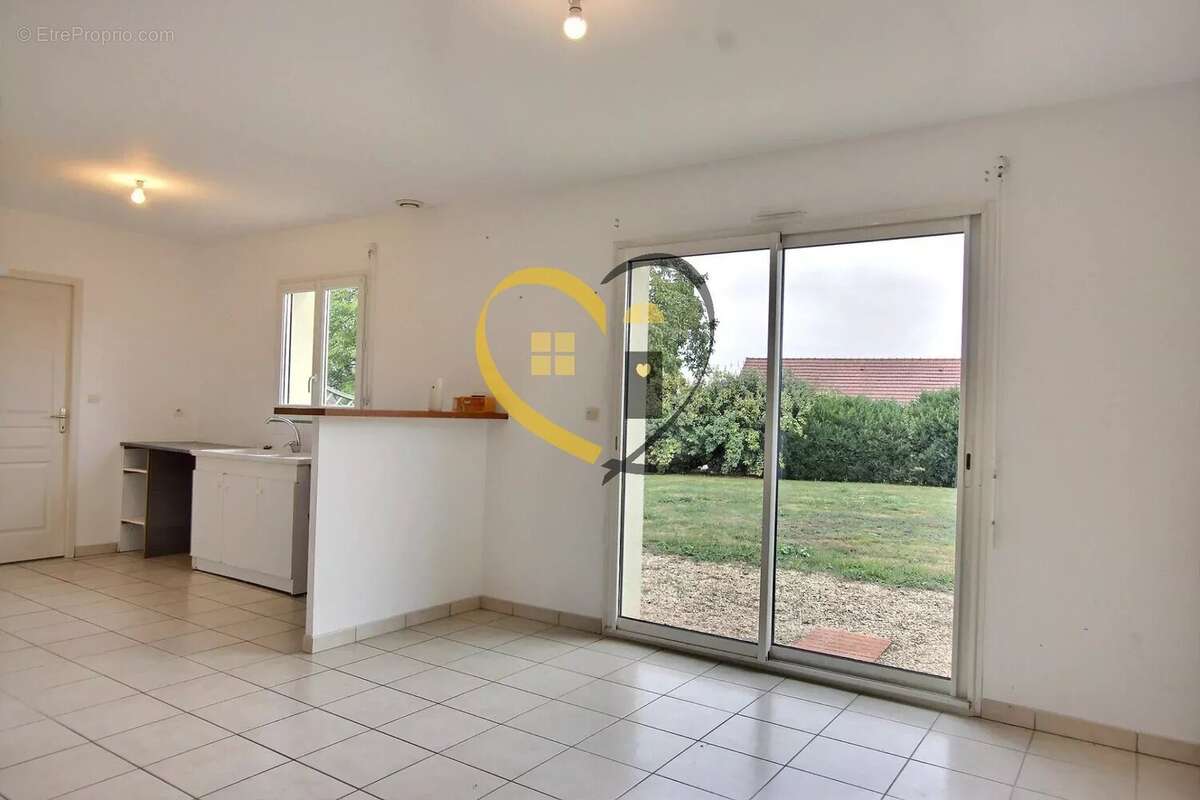 Maison 86 m² à Saint-Martin-D'auxigny  - photo 9