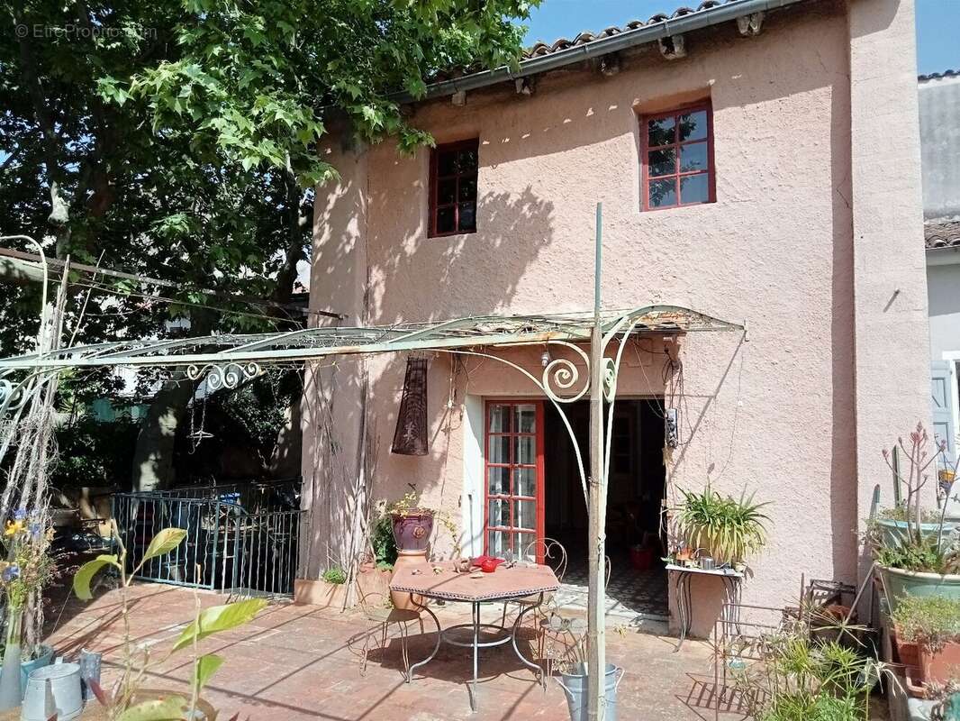 Maison à DURFORT-ET-SAINT-MARTIN-DE-SOSSENAC