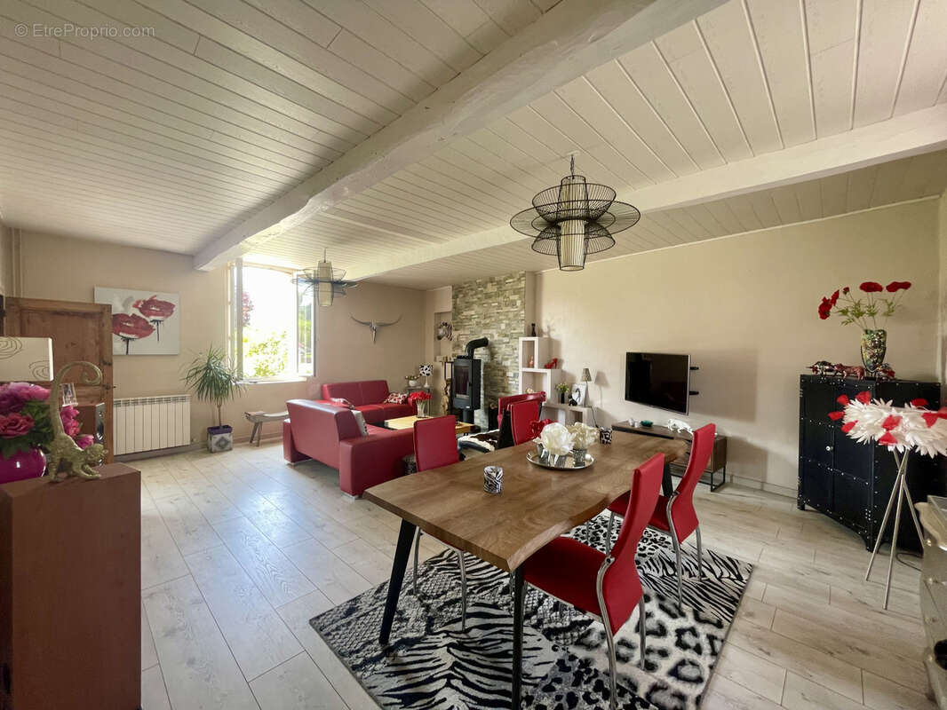 Maison à VIC-EN-BIGORRE