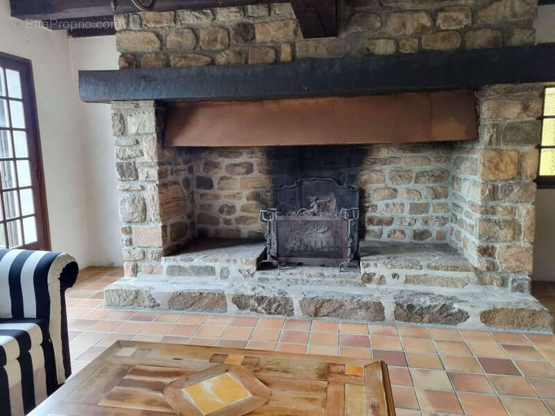 Maison à BEYNAT