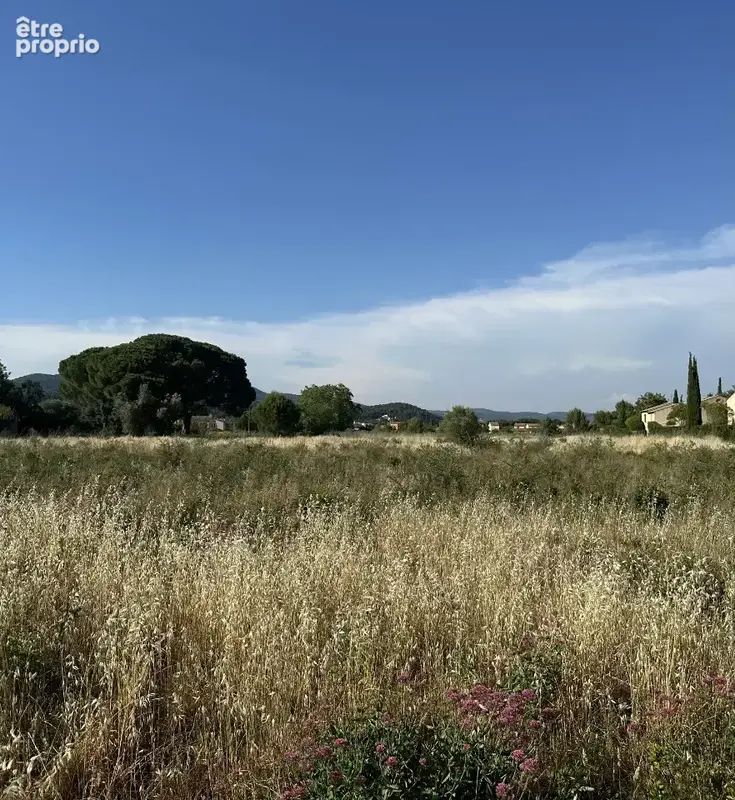 Terrain à CUERS