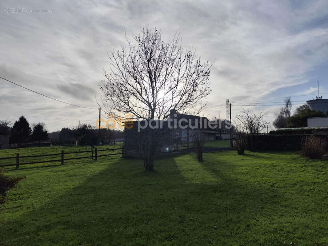 Maison à SAINTE-PIENCE