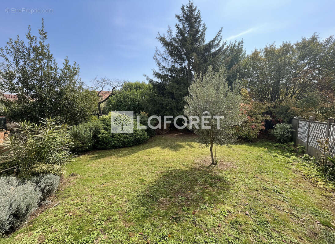 Maison à VIRY-CHATILLON