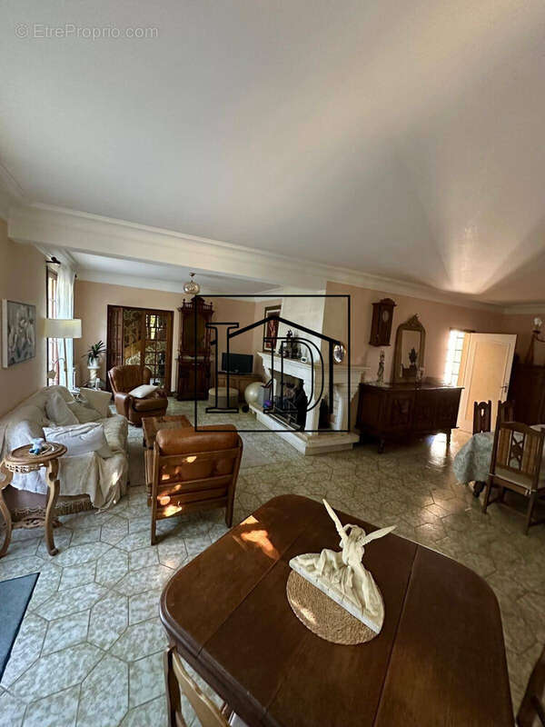 Salon/Séjour - Maison à BERGERAC