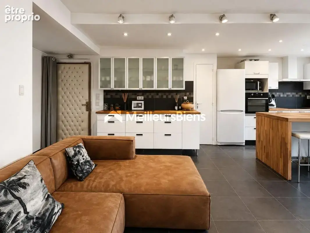 T4/T5 d’exception en rez-de-jardin avec vue dégagée de 108 m² à Marseille 13008 - photo 8