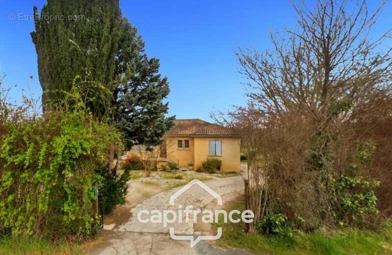 Maison à vendre 4 pièces SIORAC EN PERIGORD, sous-sol de 100m² exploitable  jardin 1933m² - photo 5