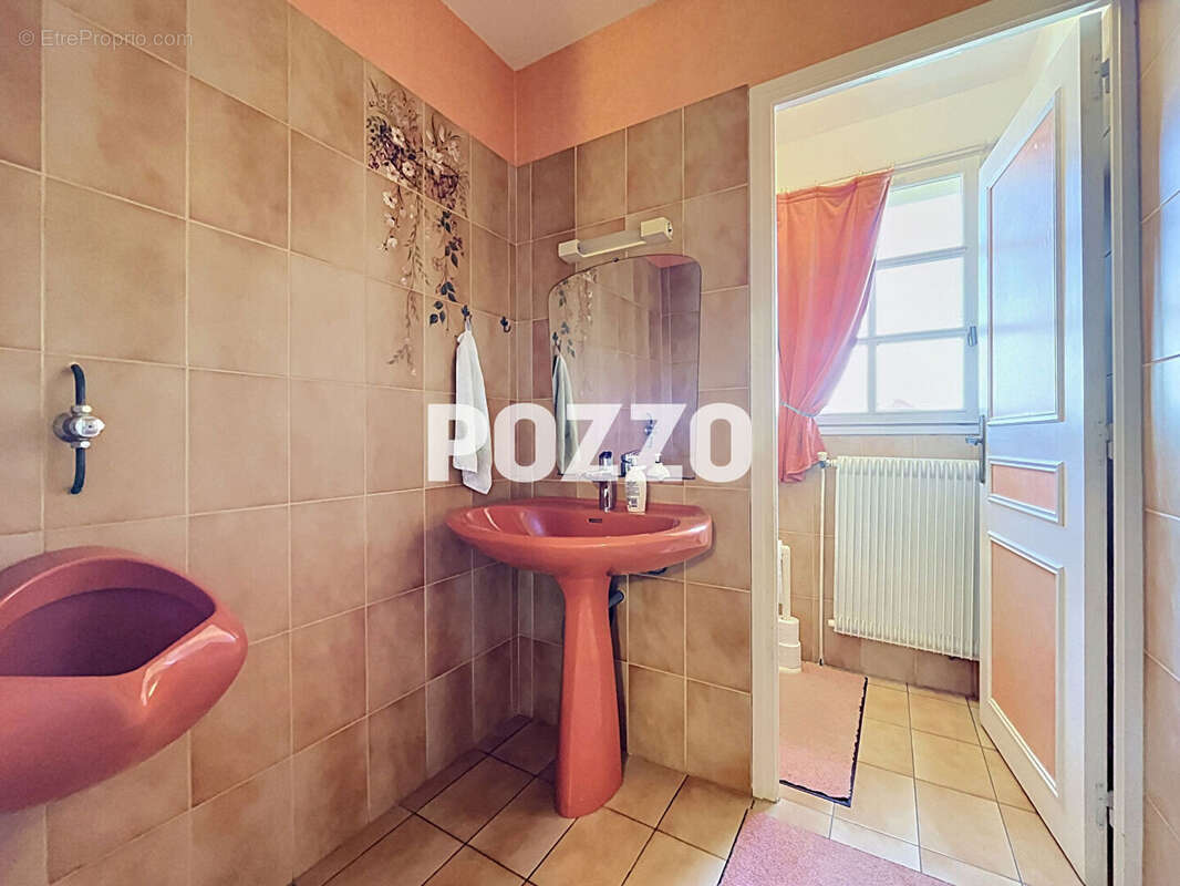 Maison Saint Martin de Bréhal 6 pièces 129 m2 environ - photo 11