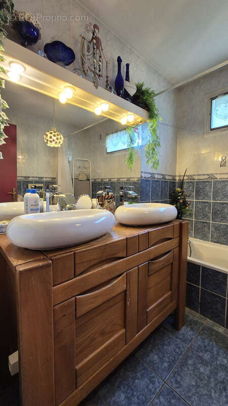 Maison à CHATILLON-SAINT-JEAN