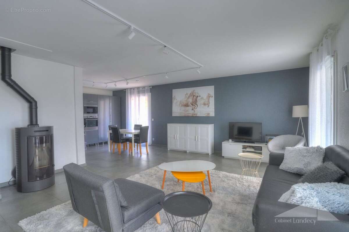 Maison 103 m² à Pougny  - photo 9