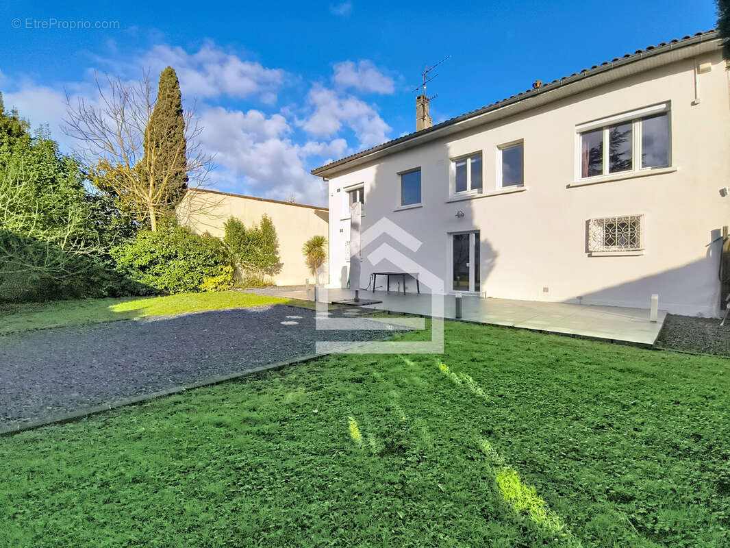Maison à MERIGNAC