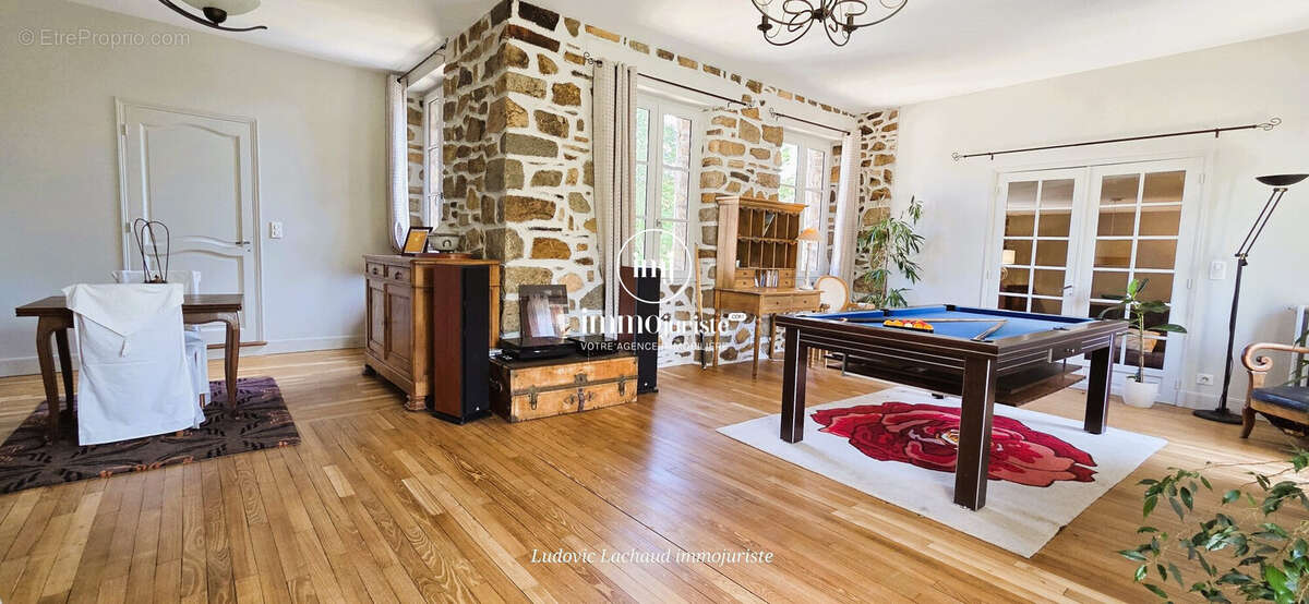 Maison 231 m² à Ladignac-Le-Long  - photo 4