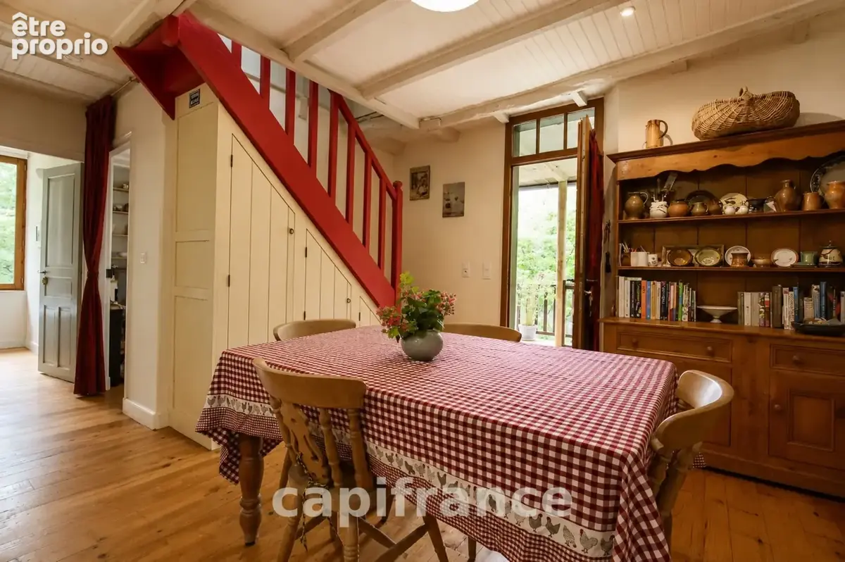 Maison de charme sur les hauteurs de Beaulieu-sur-Dordogne 4 chambres, terrain, source d'eau - photo 5