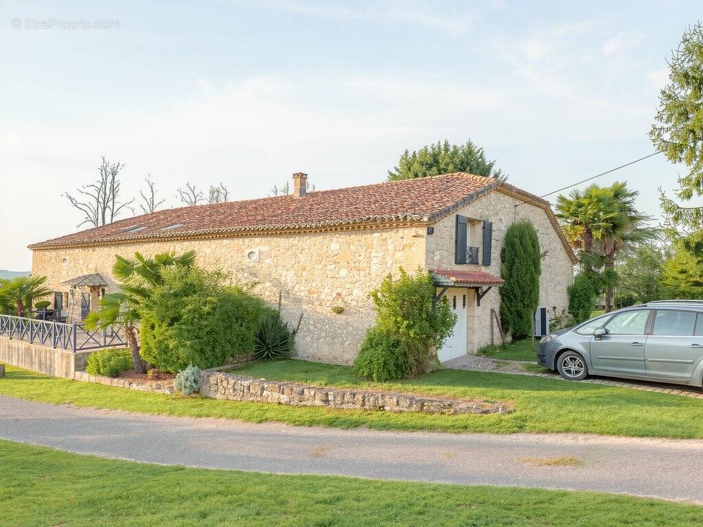 Maison à LAMONTJOIE