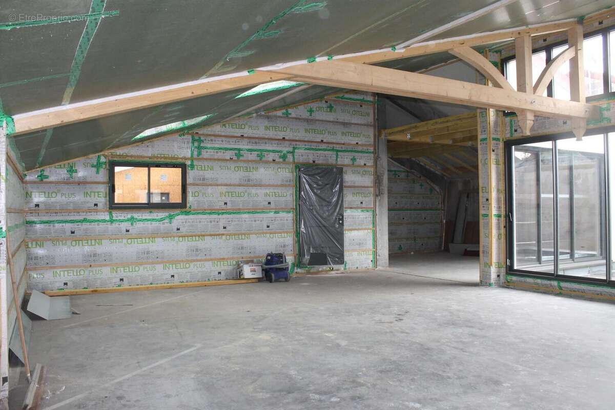 Photo 5 - Commerce à VICHY