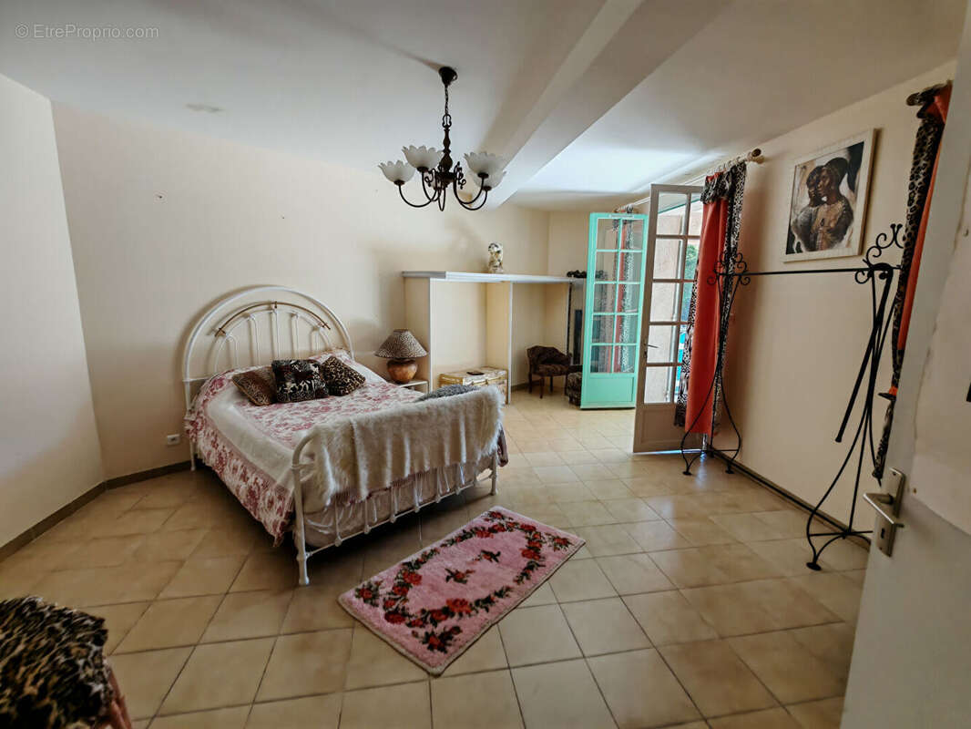 Maison à HYERES