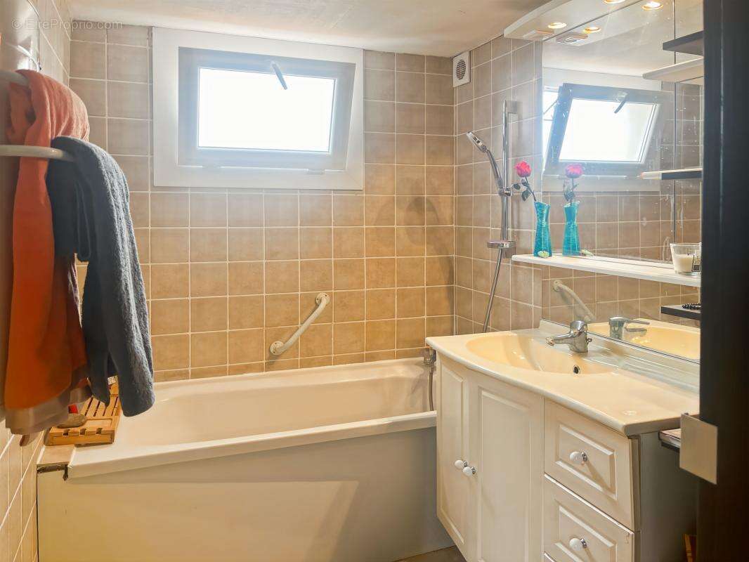 Vente maison à Marseillan avec vue étang depuis l'étage - photo 14