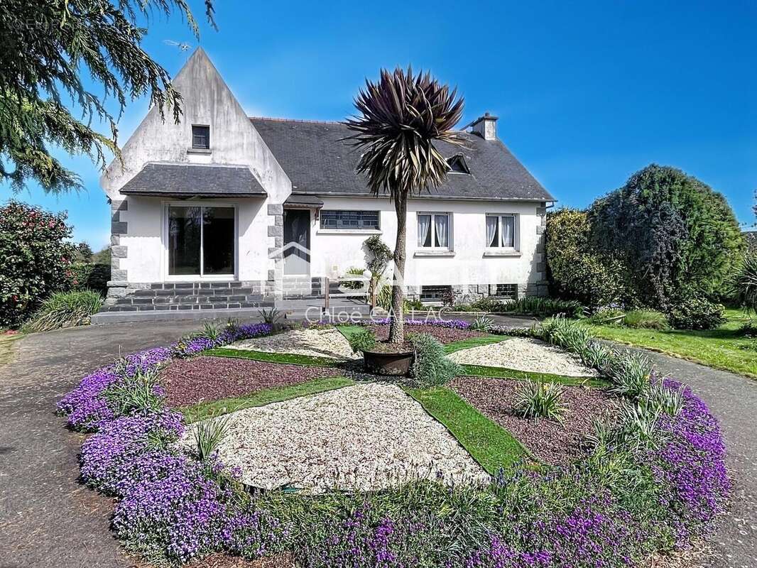 Maison 107 m² à Saint-Adrien  - photo 2