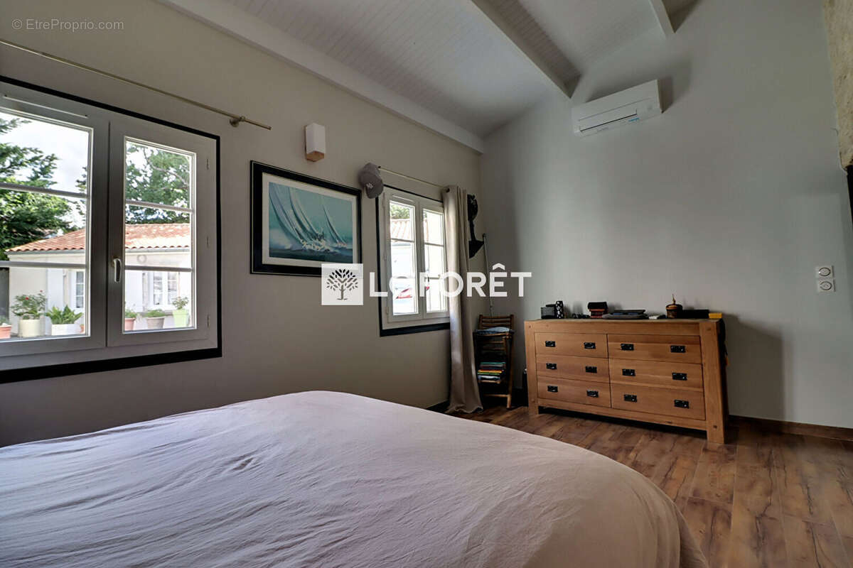 Maison de Bourg en pierre La Jarrie 5 pièces 112 m² - photo 10