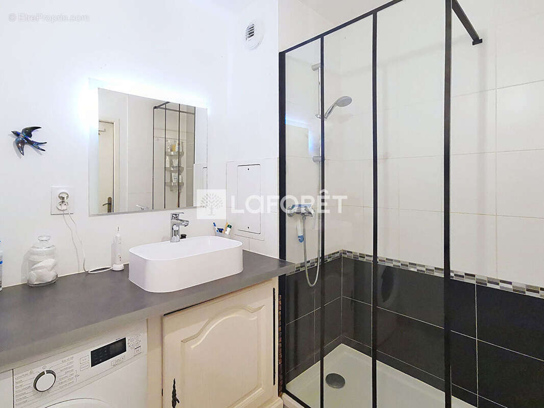 Appartement à GENAY