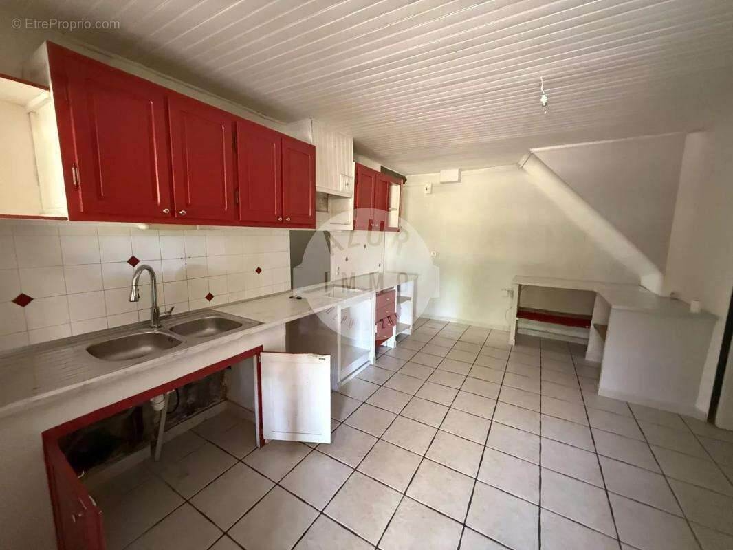 Maison T5 113 m² : T3 + T2 sur 800m2 de terrain - photo 9
