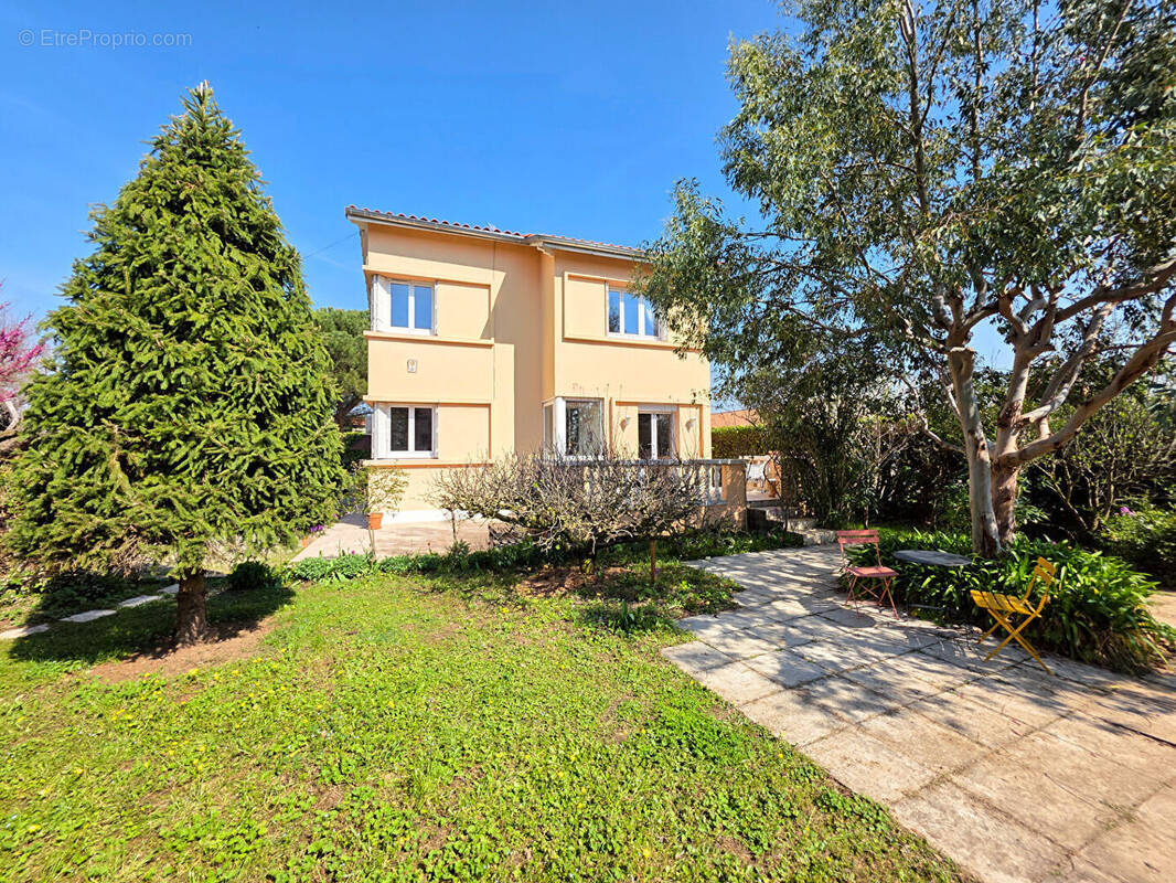 Maison à ROMANS-SUR-ISERE