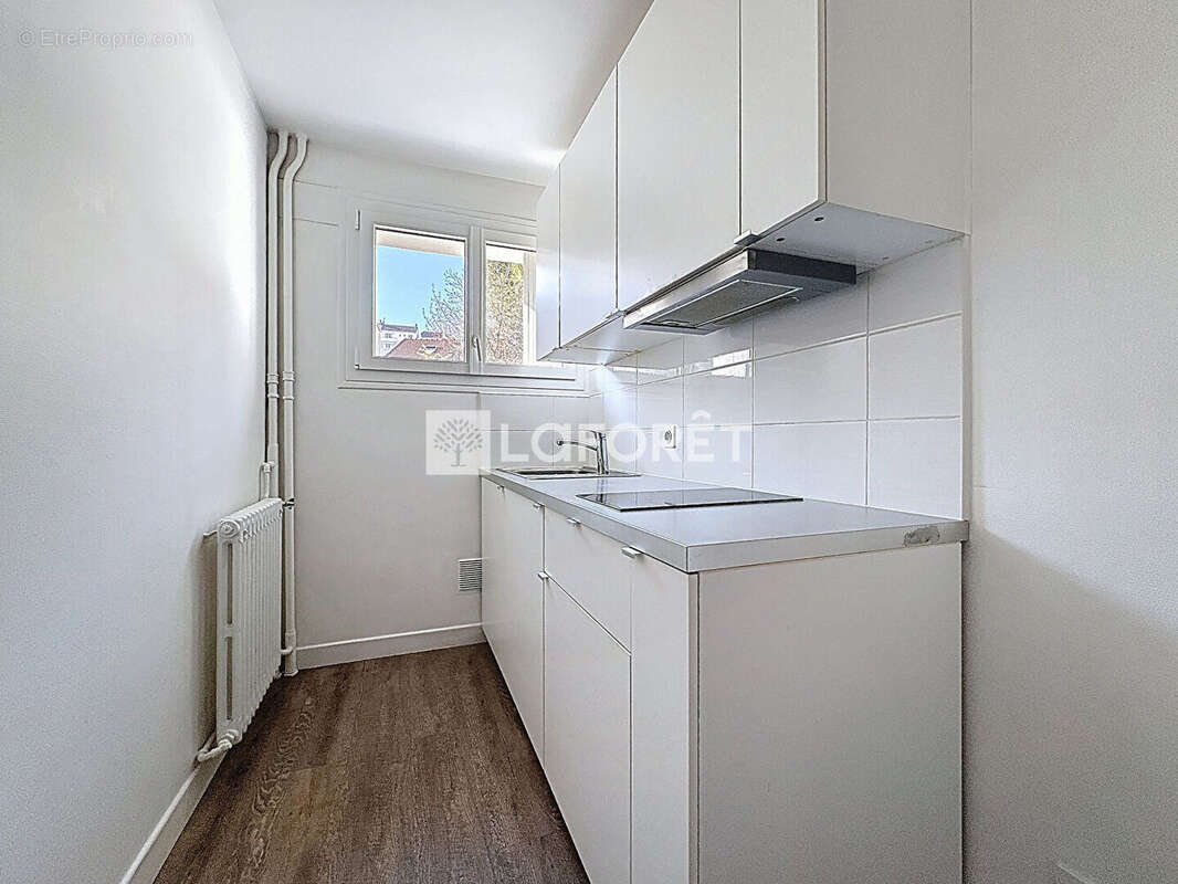 Appartement à SURESNES
