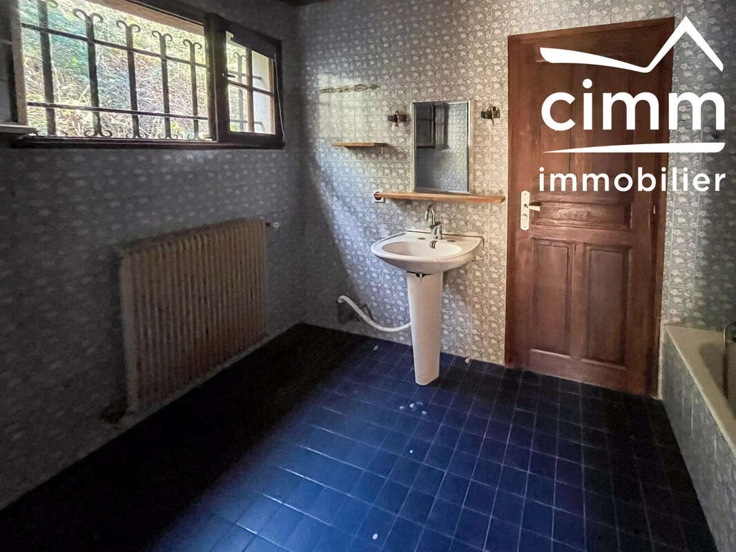 Maison 140 m² à Saint-Vincent-De-Mercuze  - photo 7