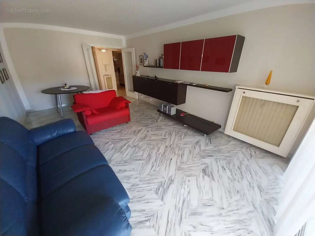 Appartement à ROQUEBRUNE-CAP-MARTIN