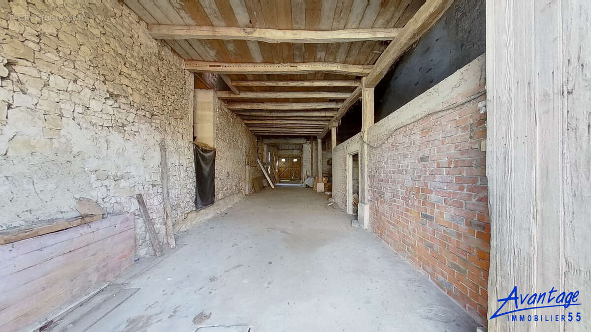 Maison à ERIZE-LA-BRULEE