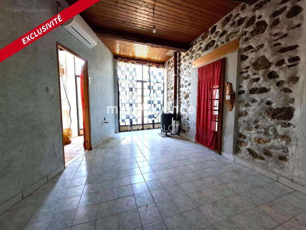 maison avec 4 chambres - photo 6