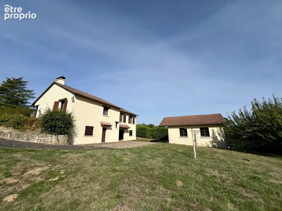 Photo Maison à Le Rouget au prix de 219 000€