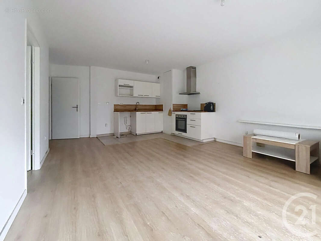 Appartement à BEZANNES