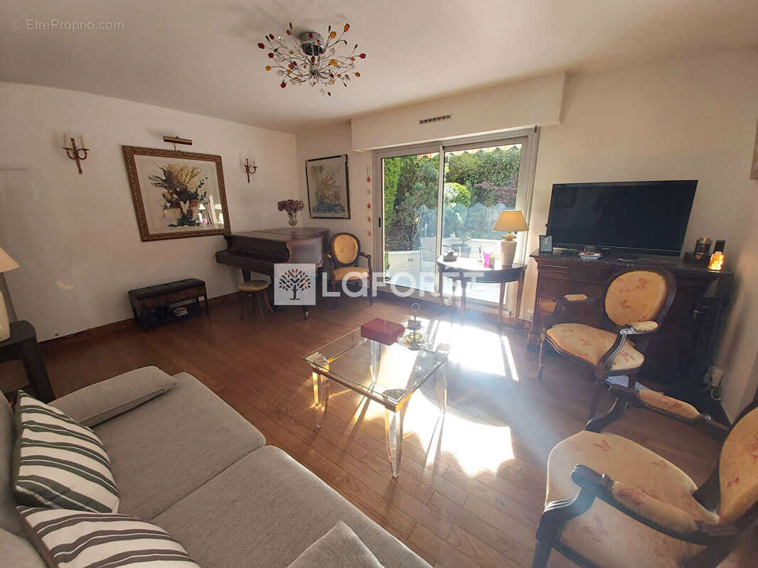 Appartement à LE RAINCY