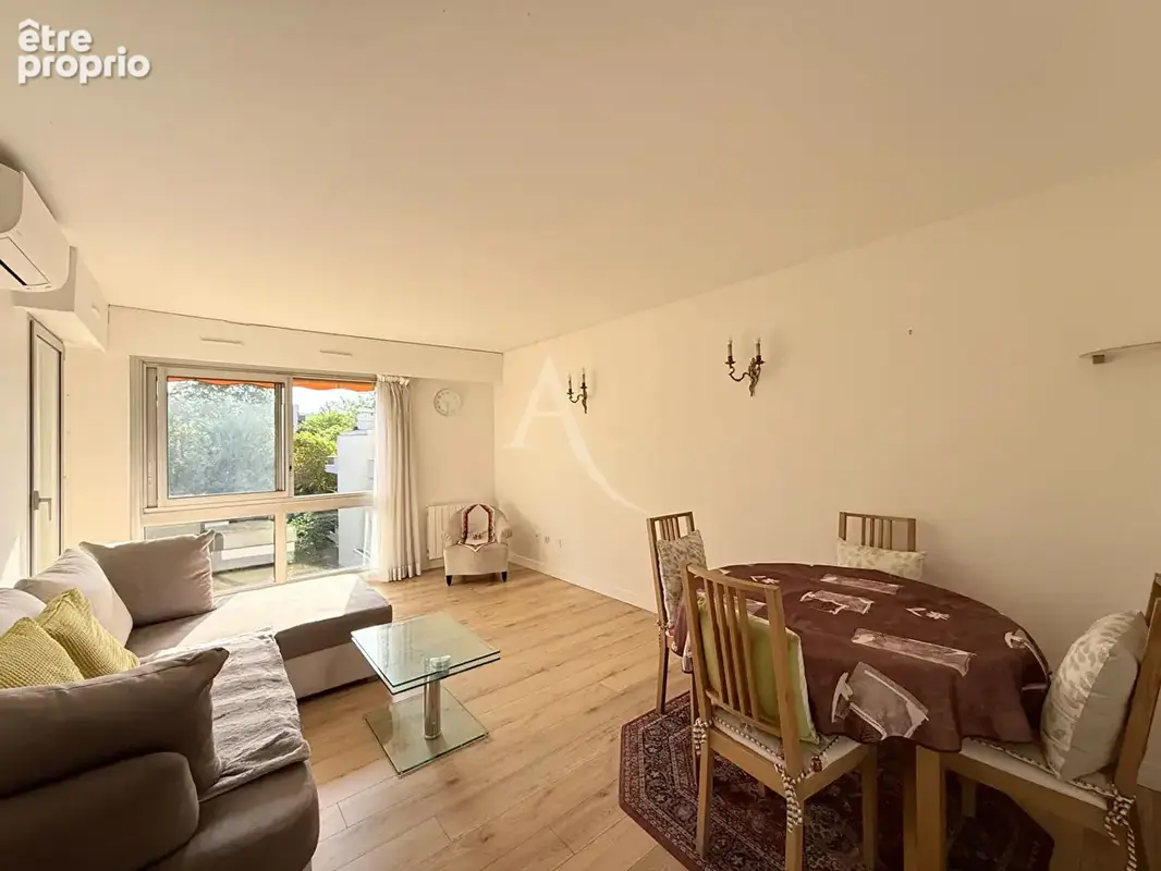 Appartement à NOGENT-SUR-MARNE
