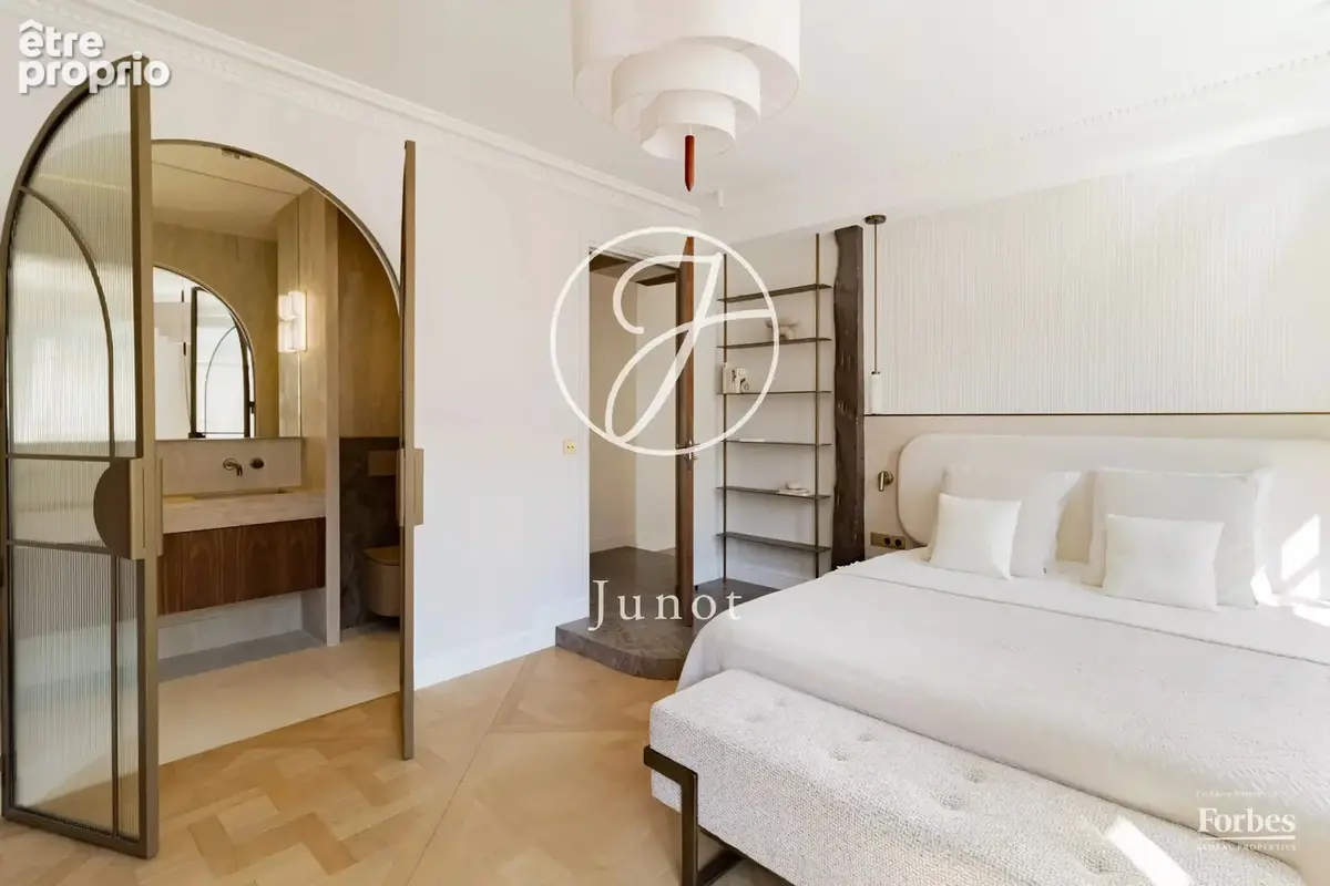 Paris 1er - PLACE VENDÔME / SAINT-HONORÉ - Appartement - 5 pièces - 163,73m² Carrez - 3 chambres - Parfaitement rénové - Climati - photo 18