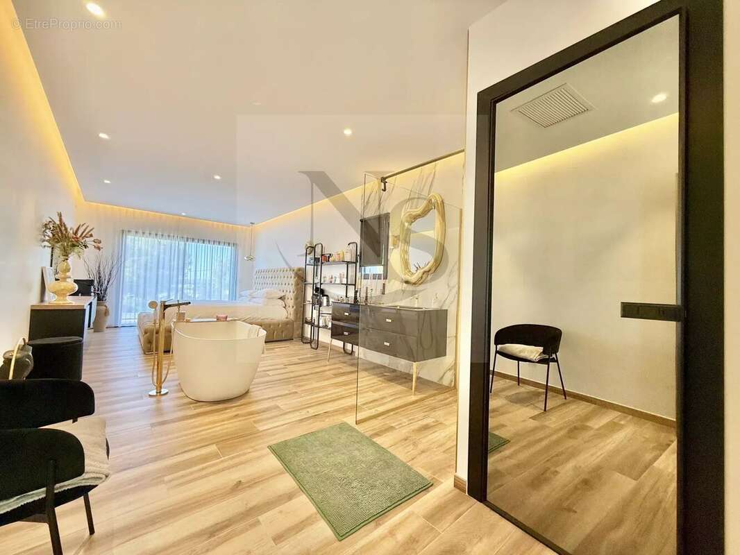 Maison à CARRY-LE-ROUET