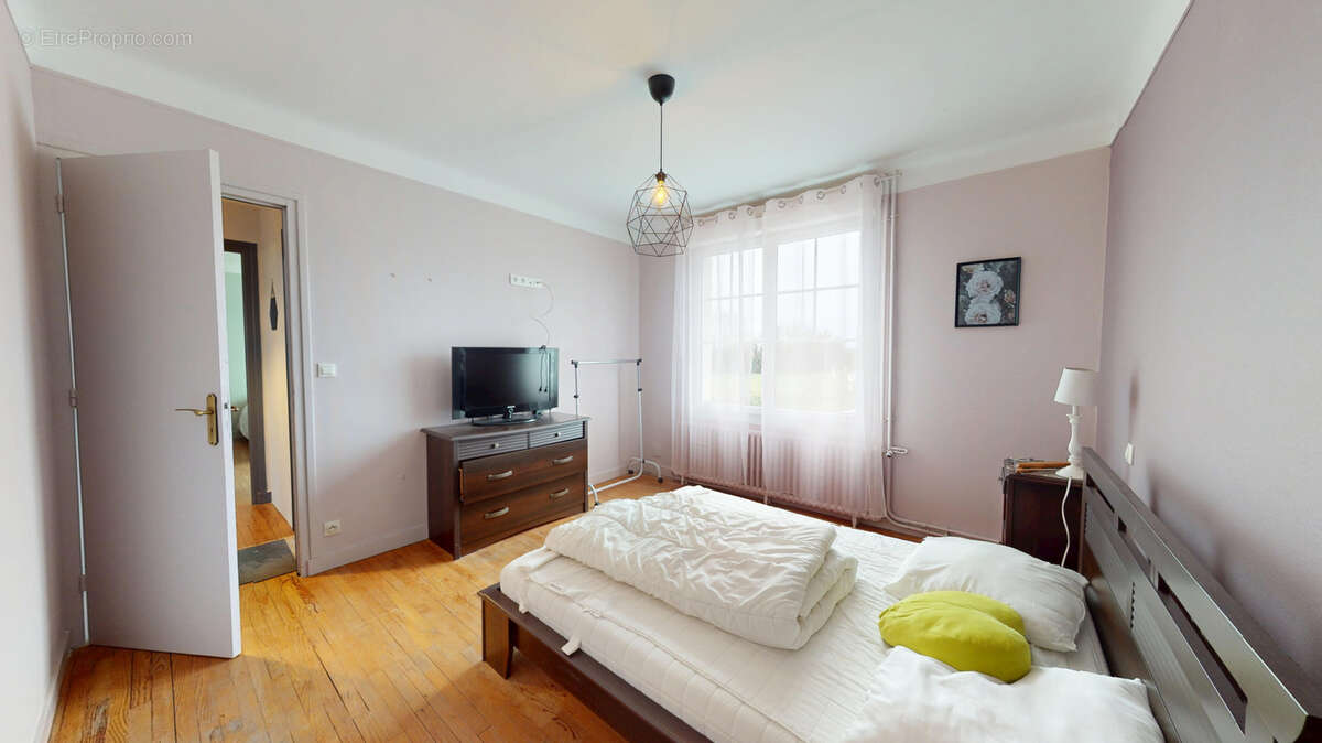 Maison à PLOUNEVEZ-LOCHRIST