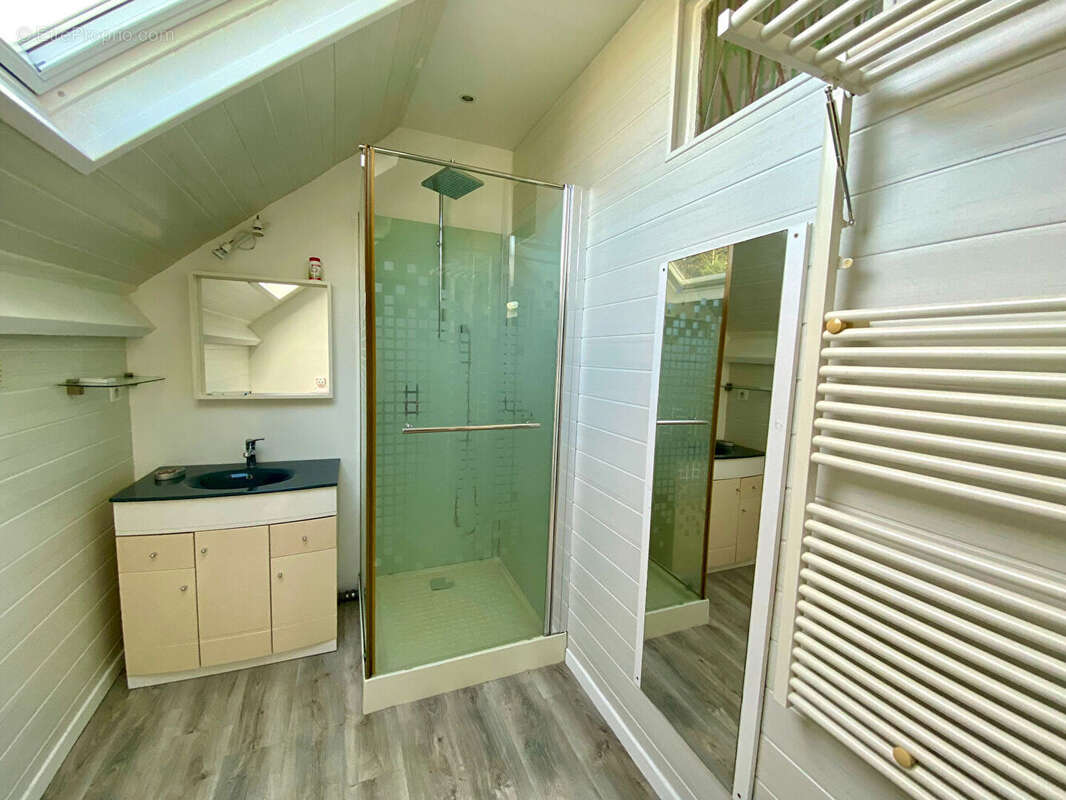 Maison à SARTROUVILLE