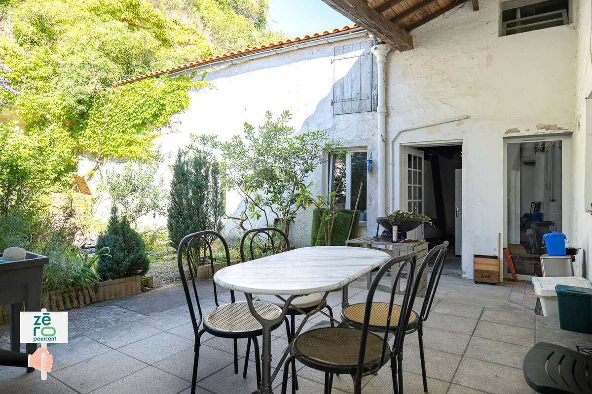 Maison à CHAILLE-LES-MARAIS