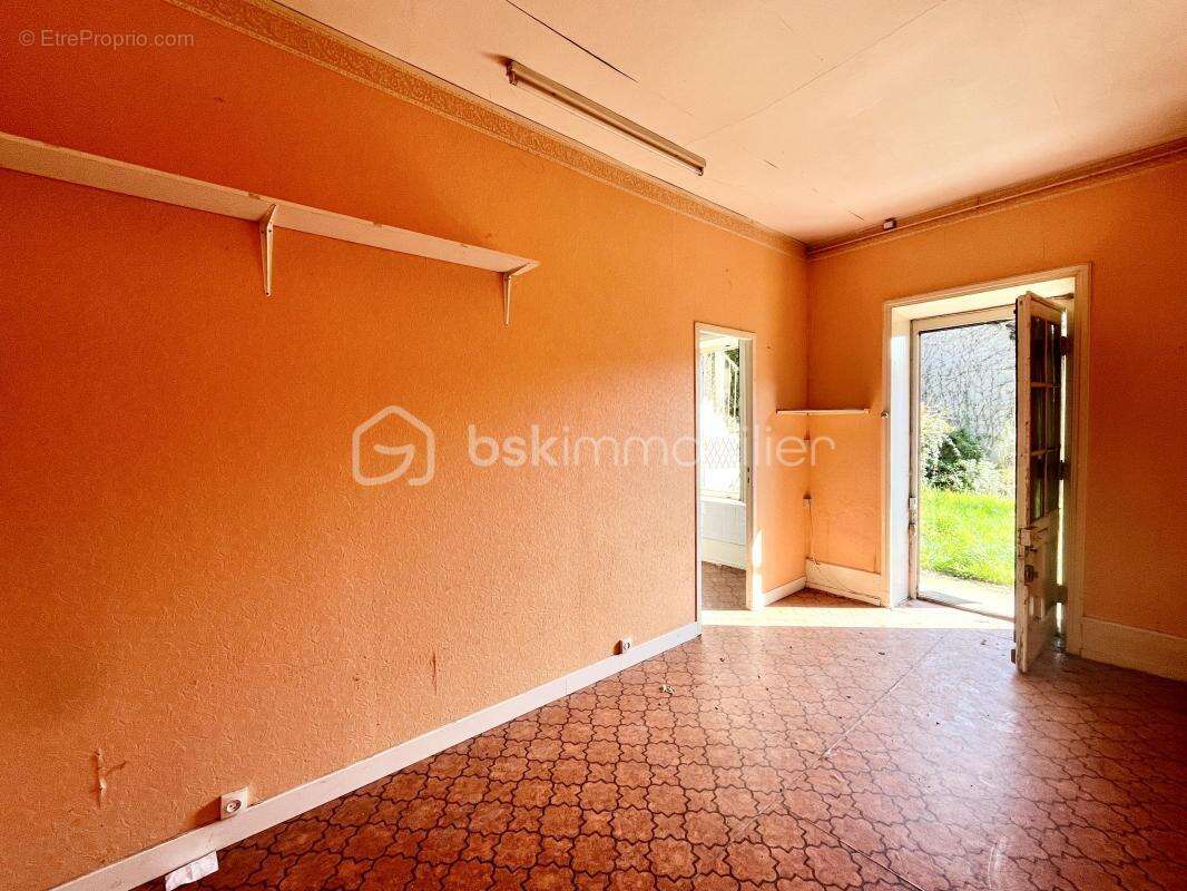 Appartement à CRECHES-SUR-SAONE