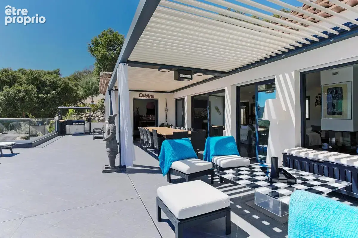 Maison 10 pièces 300 m² à vendre à Les Adrets-De-L'esterel (83600) - photo 3