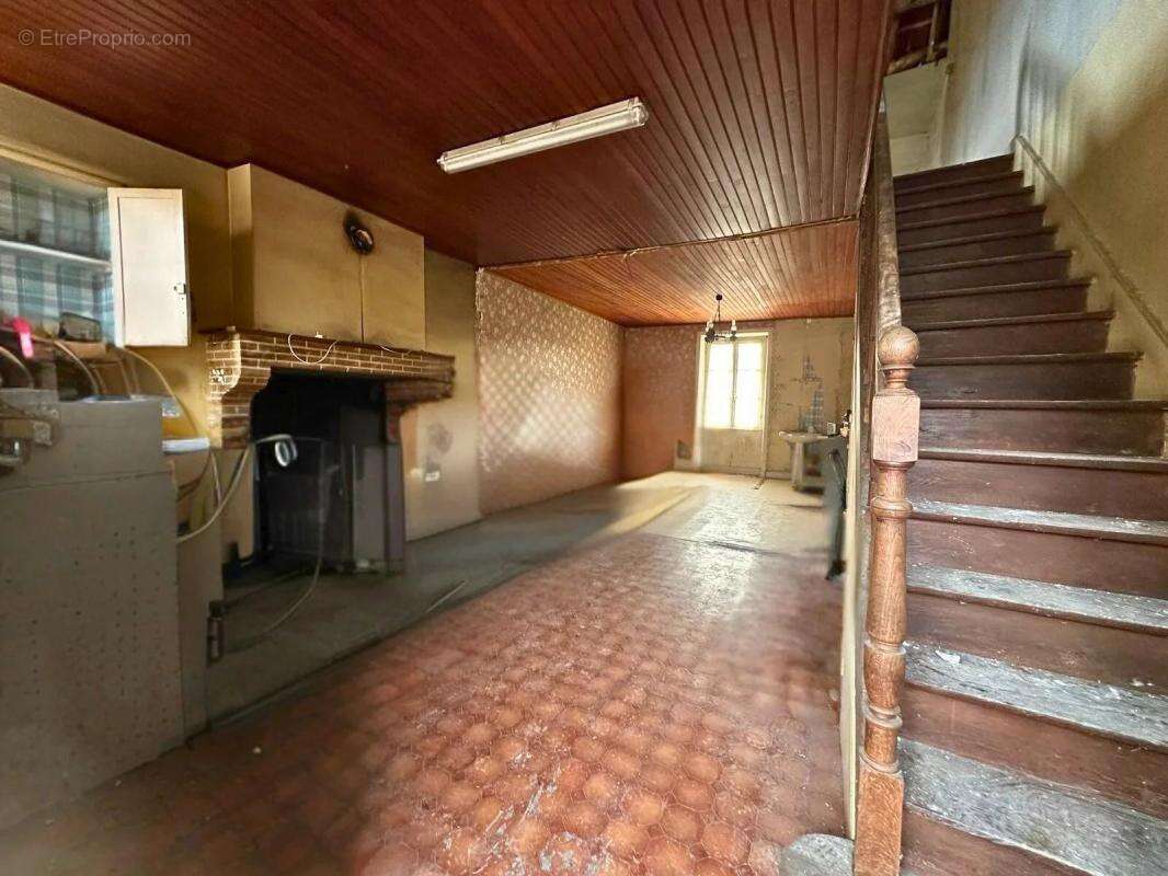 Maison à BUSSEROLLES