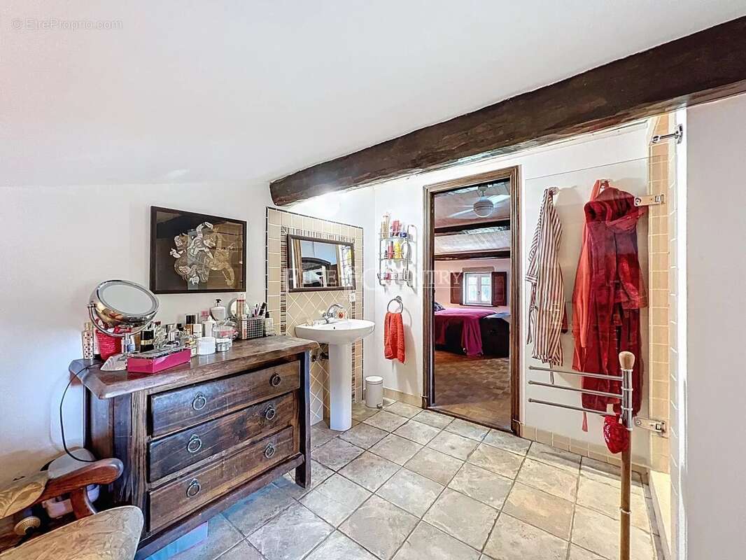 Maison à AURIBEAU-SUR-SIAGNE