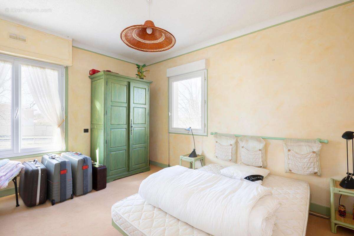 Maison à SAINT-PIERRE-DU-MONT