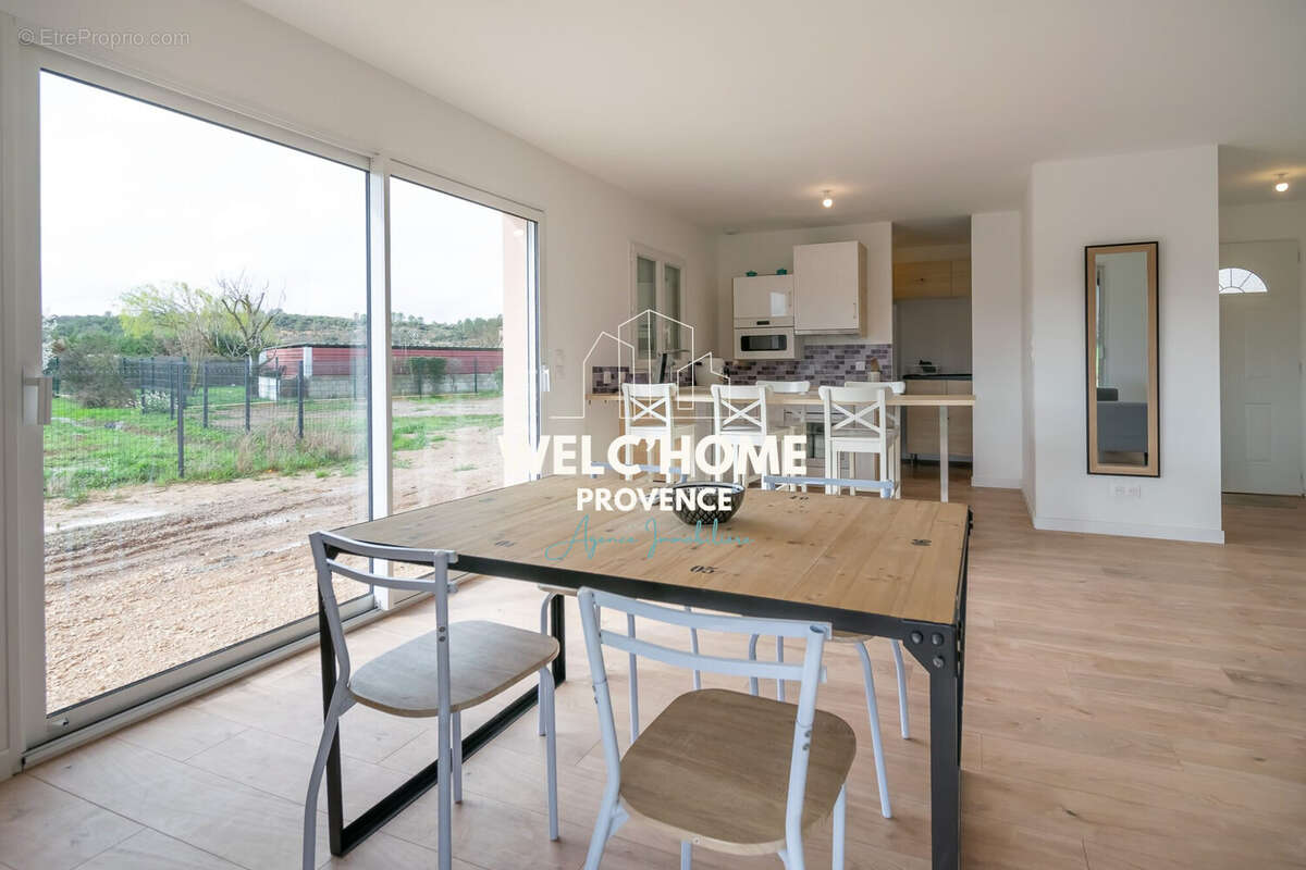 Maison à SAINT-JULIEN