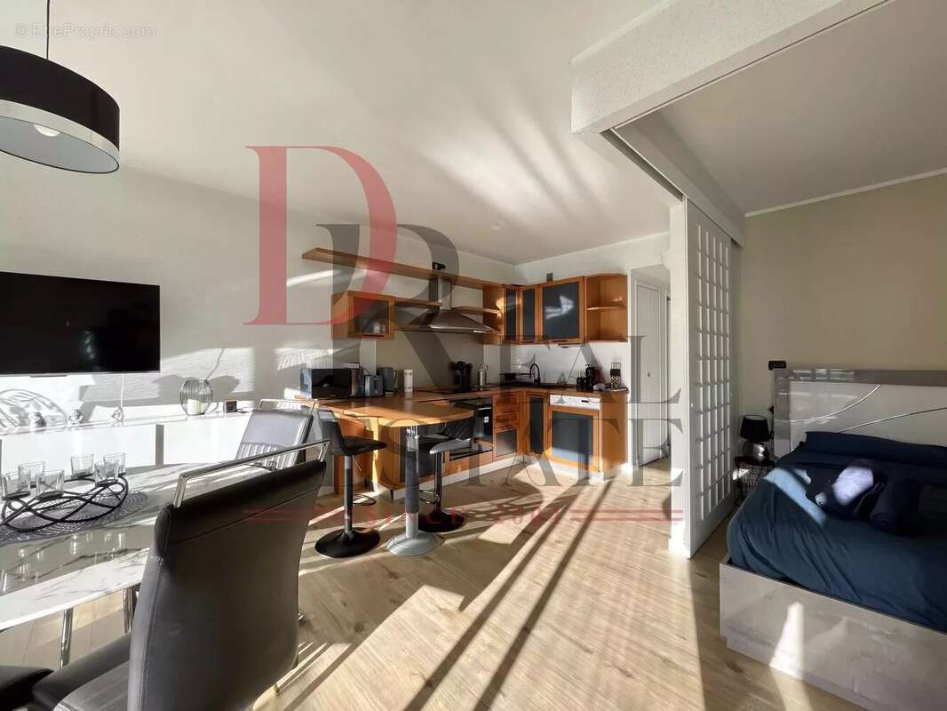Appartement à ROQUEBRUNE-CAP-MARTIN
