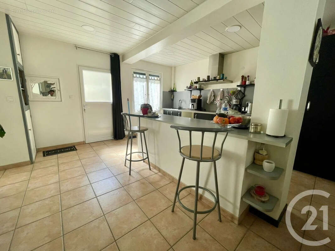 Maison à LONGPERRIER