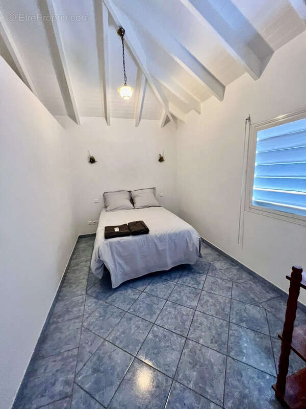 Maison à CAPESTERRE-BELLE-EAU