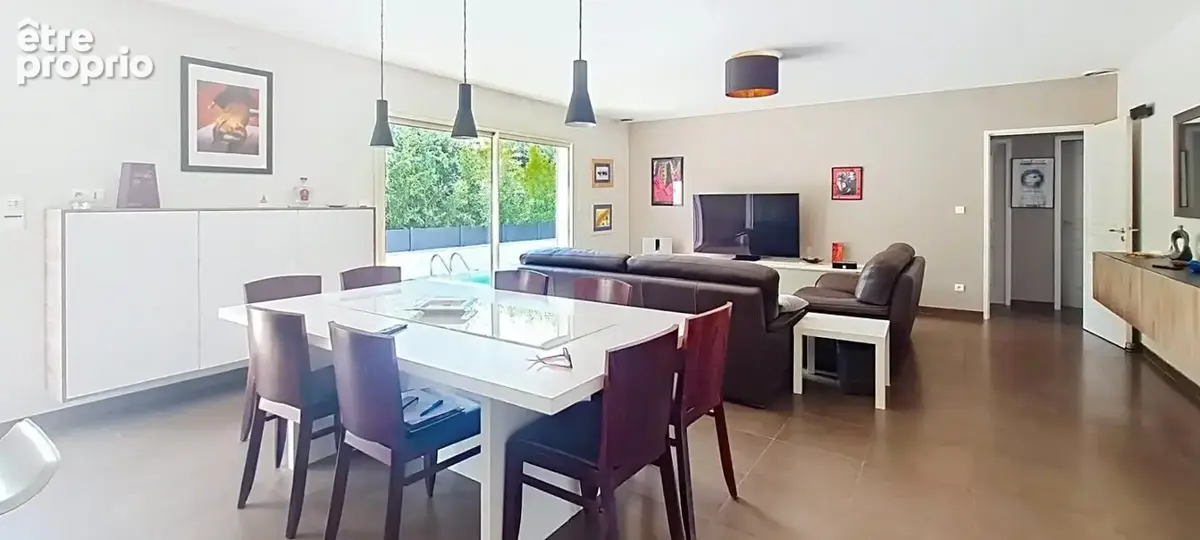 VIlla de 135 m² de plein pied avec piscine sur un terrain de 506m² - photo 8