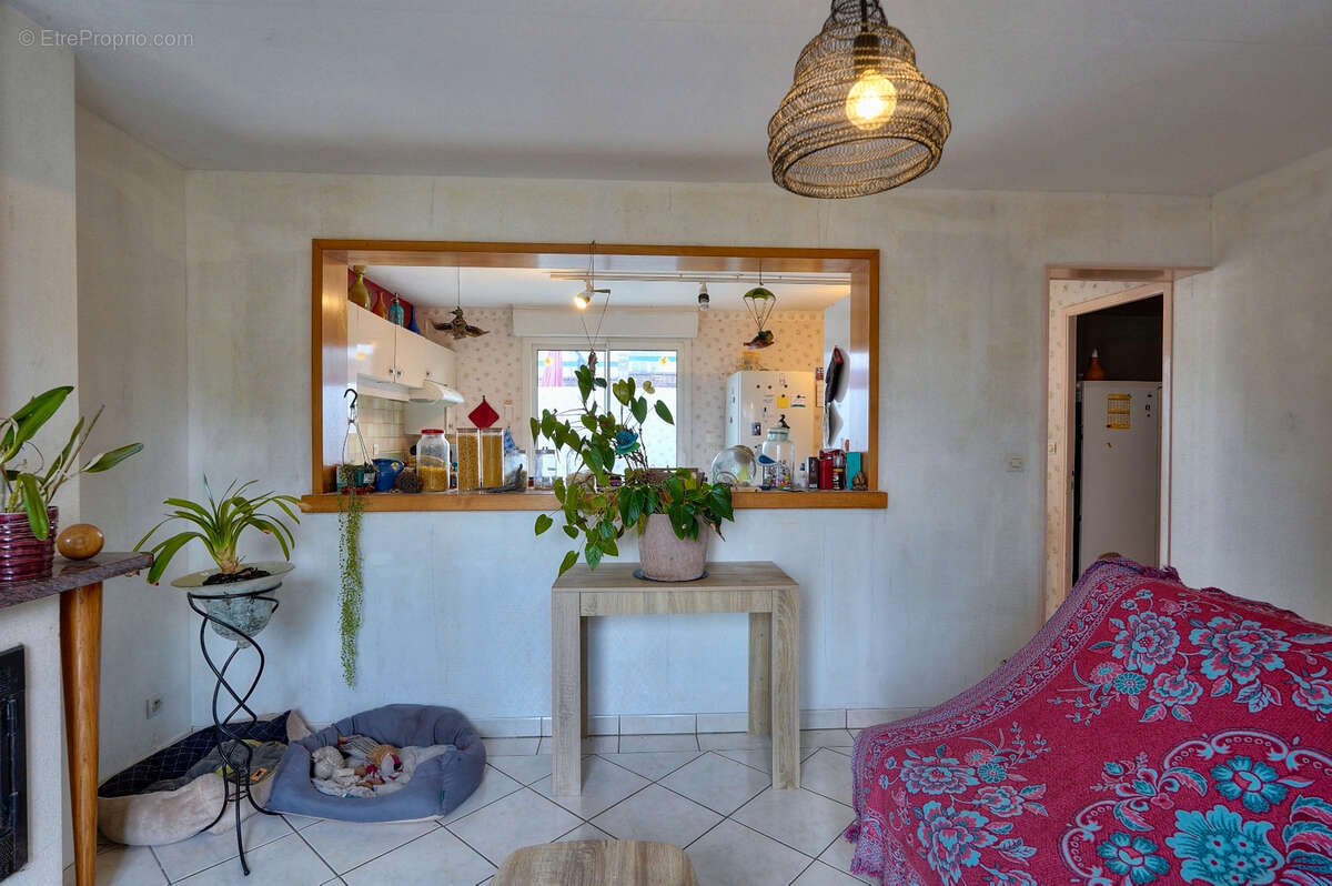 Maison à LA CHAPELLE-SAINT-LAURENT